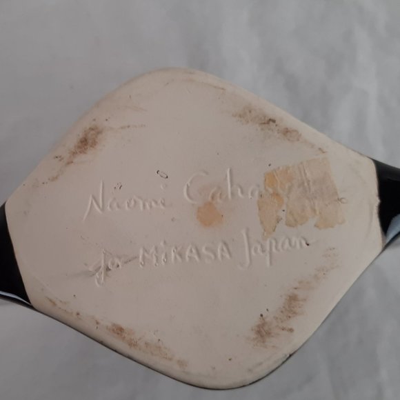 SOLD Set of Two Vintage Mikasa Vases Art Deco Naomi Cahana - Black and White - Picture 6 of 14